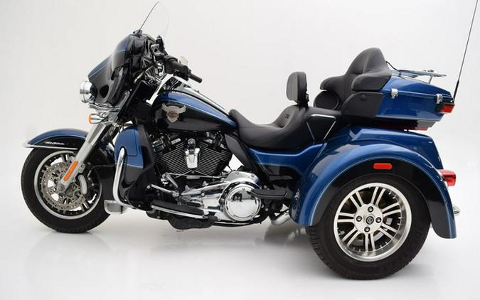 2018 Harley-Davidson Trike FLHTCUTG - Tri Glide Ultra