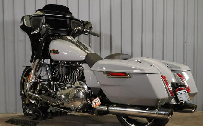 2026 Harley-Davidson Street Glide FLHX