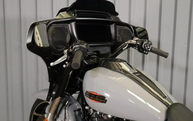 2026 Harley-Davidson Street Glide FLHX