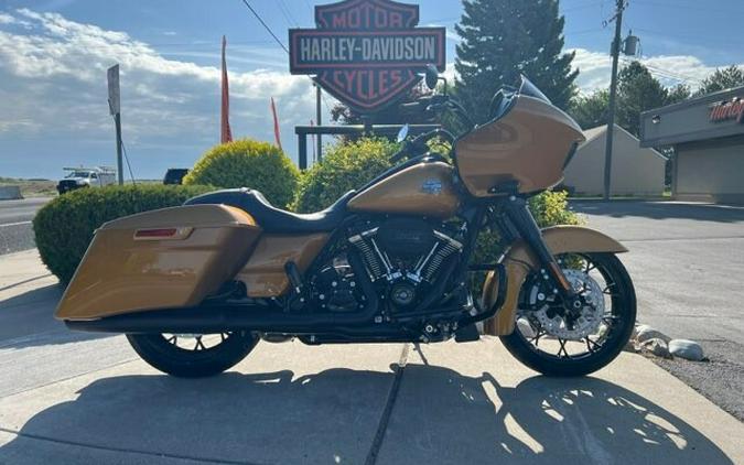 2023 Harley-Davidson Road Glide Special Prospect Gold – Black Finish
