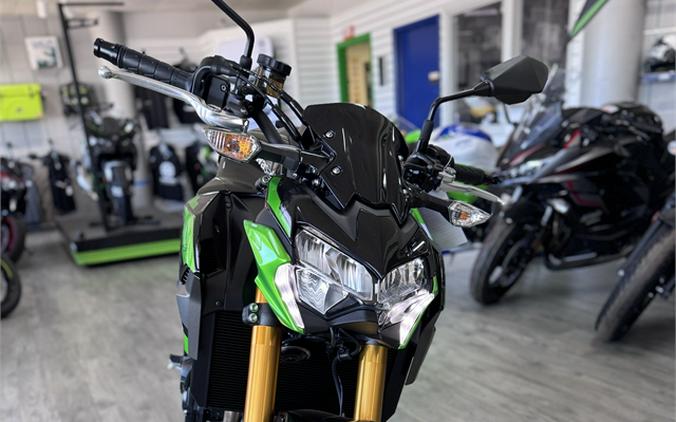 2024 Kawasaki Z900 SE