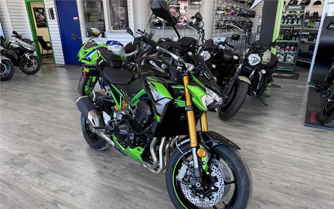 2024 Kawasaki Z900 SE