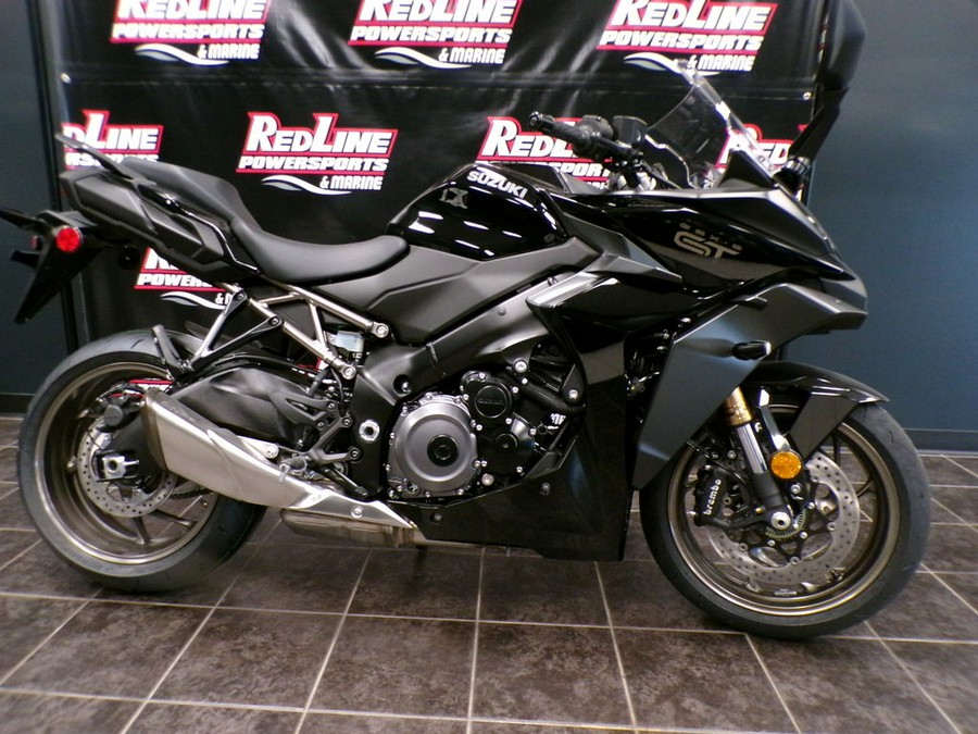 2024 Suzuki GSX-S1000GT Plus