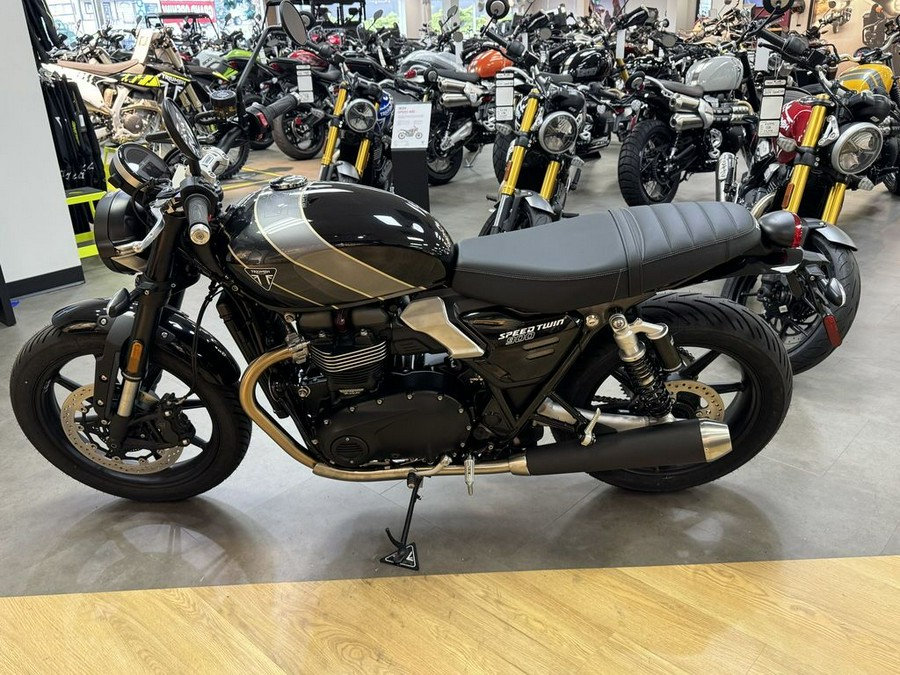 2025 Triumph Speed Twin 900 Phantom Black/Aurum Gold