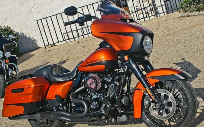 2019 Harley-Davidson® FLHXS - Street Glide® Special