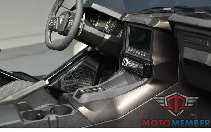 2026 Slingshot R AutoDrive