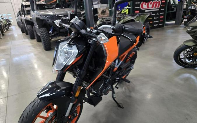 2023 KTM 200 Duke