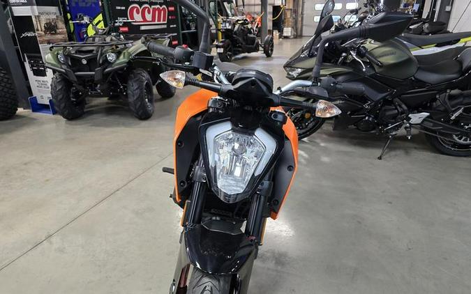 2023 KTM 200 Duke