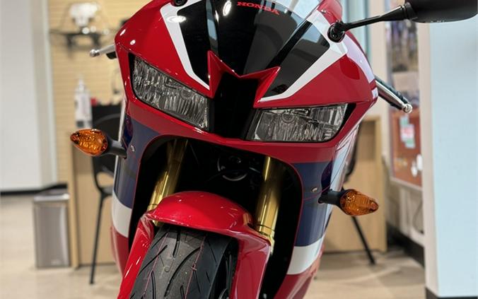 2024 Honda CBR600RR ABS