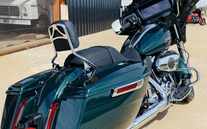 FLHX 2024 Street Glide®