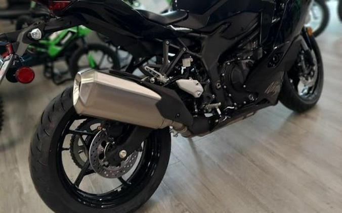 2024 Kawasaki Ninja® ZX™-4R ABS