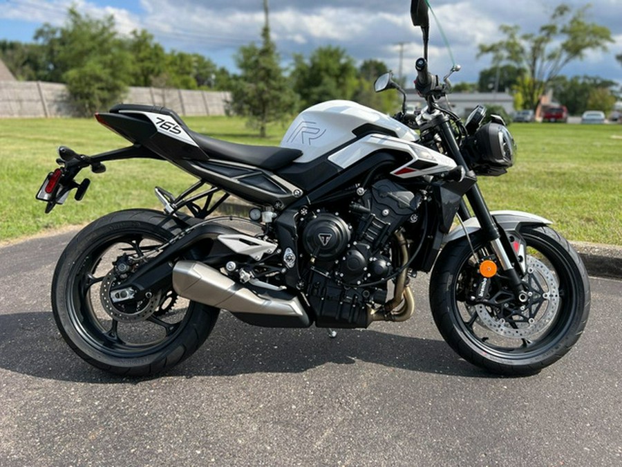 2024 Triumph Street Triple 765 R Crystal White REET TRIPLE R