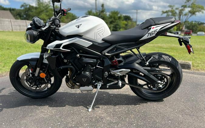 2024 Triumph Street Triple 765 R Crystal White REET TRIPLE R