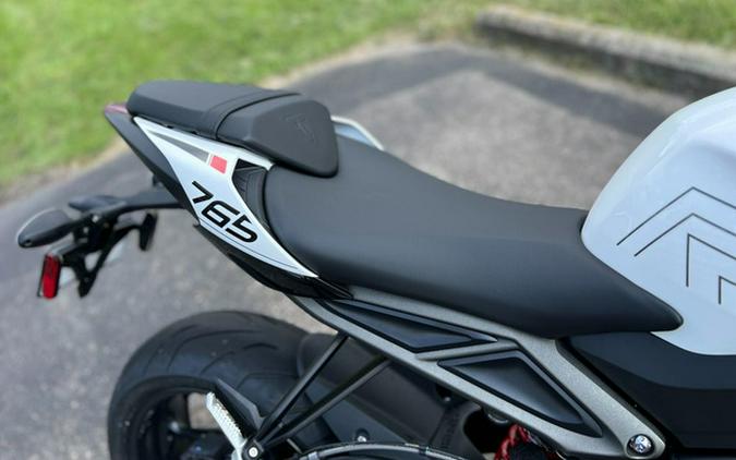 2024 Triumph Street Triple 765 R Crystal White REET TRIPLE R