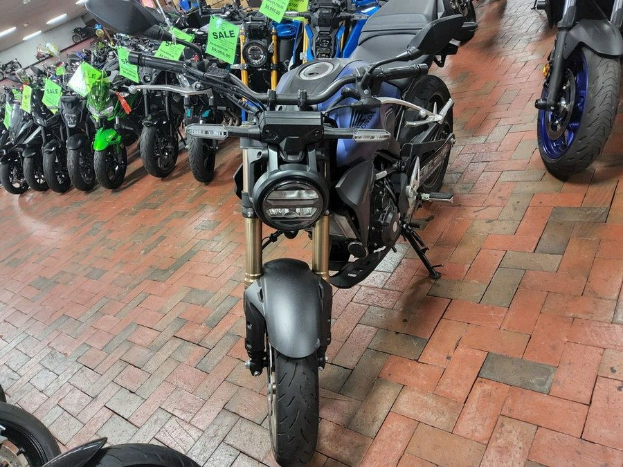 2022 Honda® CBR300R ABS