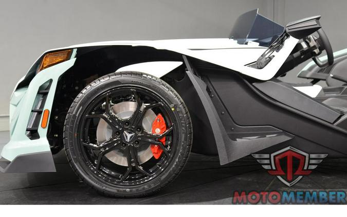2026 Slingshot R AutoDrive