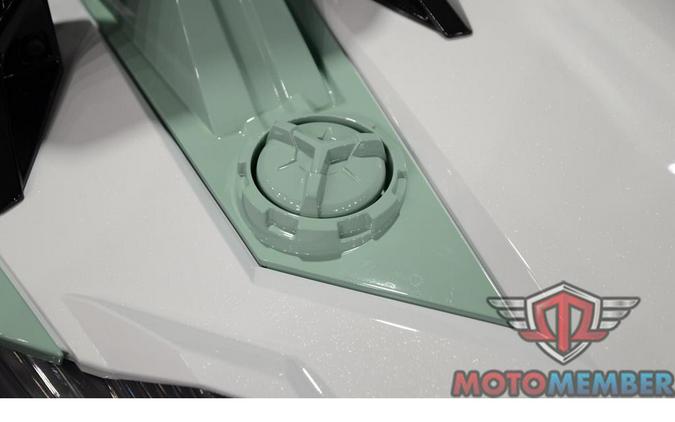 2026 Slingshot R AutoDrive
