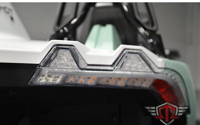 2026 Slingshot R AutoDrive