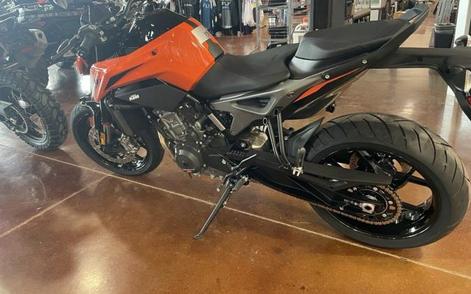 2024 KTM 790 Duke