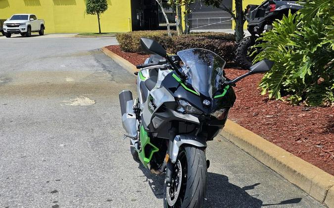 2024 Kawasaki Ninja 7 Hybrid ABS