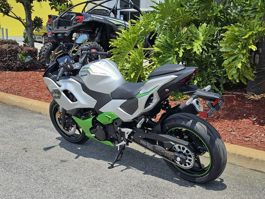 2024 Kawasaki Ninja 7 Hybrid ABS