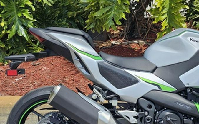 2024 Kawasaki Ninja 7 Hybrid ABS