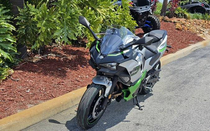 2024 Kawasaki Ninja 7 Hybrid ABS