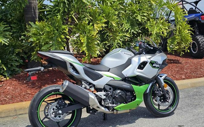 2024 Kawasaki Ninja 7 Hybrid ABS