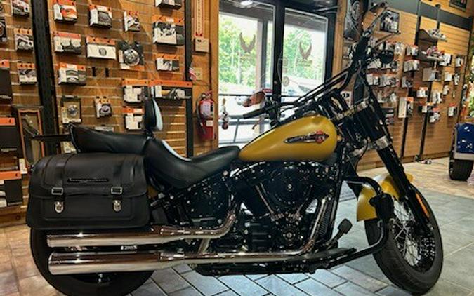 2019 Harley-Davidson Softail Slim Rugged Gold Denim