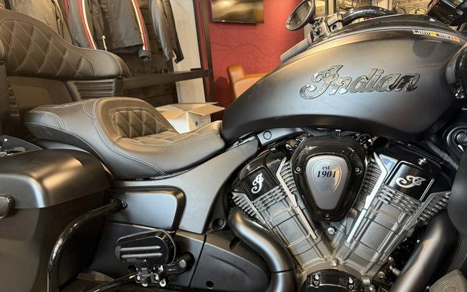 2026 Indian Pursuit Dark Horse