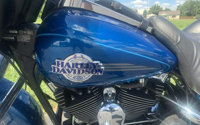 2005 Harley-Davidson® FLHTCUI - Electra Glide® Ultra Classic® Injection