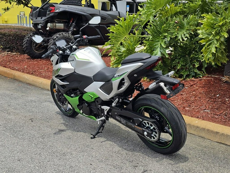 2024 Kawasaki Z7 Hybrid ABS