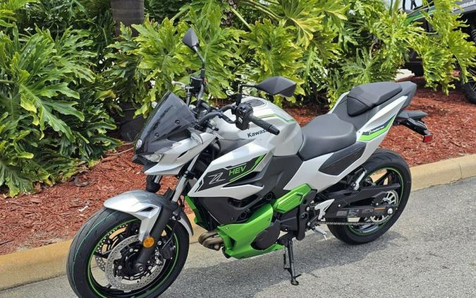 2024 Kawasaki Z7 Hybrid ABS