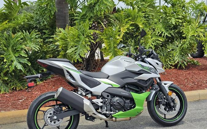 2024 Kawasaki Z7 Hybrid ABS