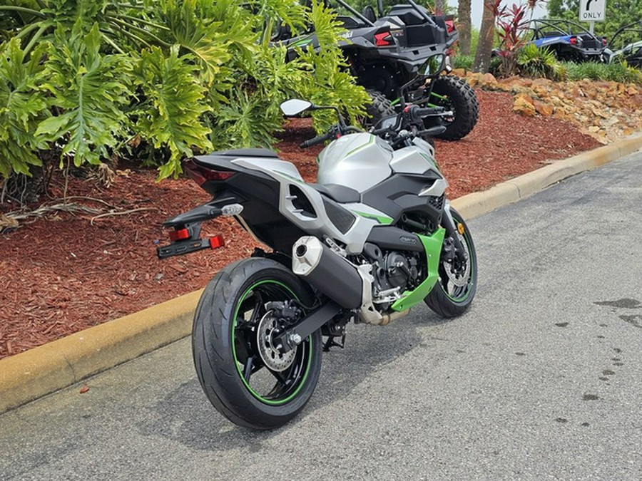 2024 Kawasaki Z7 Hybrid ABS