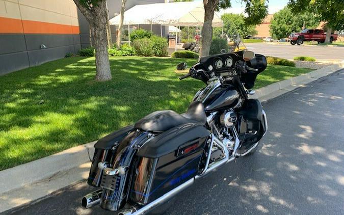 2013 Harley-Davidson Street Glide Midnight Pearl