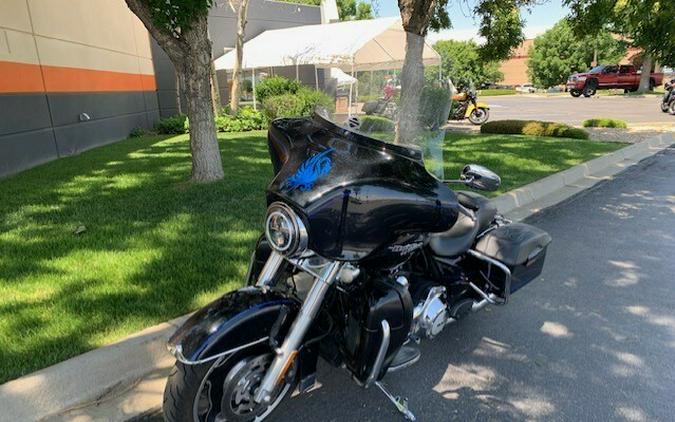 2013 Harley-Davidson Street Glide Midnight Pearl