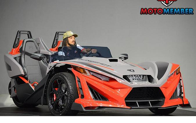 2026 Slingshot R Manual Radiant Gray with Indy Red Pearl