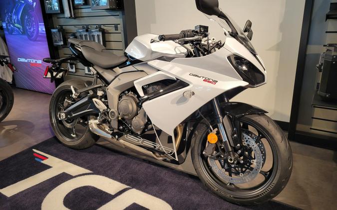 2025 Triumph DAYTONA 660