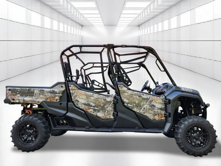 2025 Honda Pioneer 1000-6 Crew Deluxe