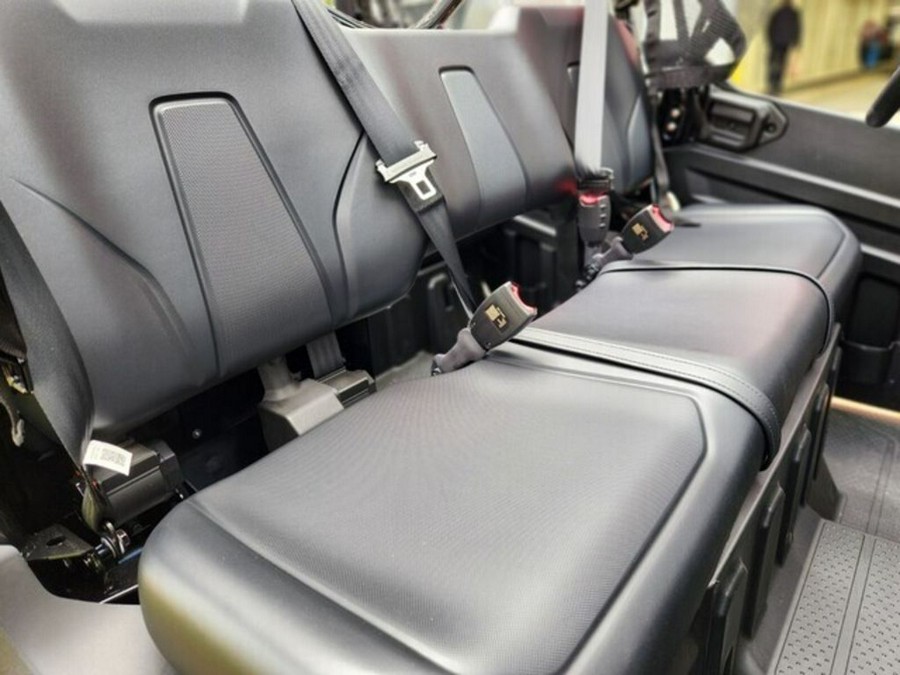 2025 Honda Pioneer 1000-6 Crew Deluxe