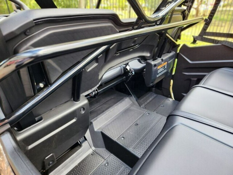 2025 Honda Pioneer 1000-6 Crew Deluxe