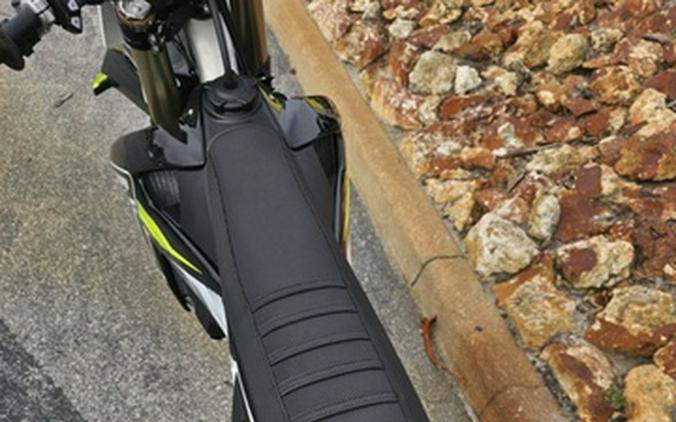 2025 Triumph TF 450-RC Edition Jet Black/Pure White 450-RC Edition