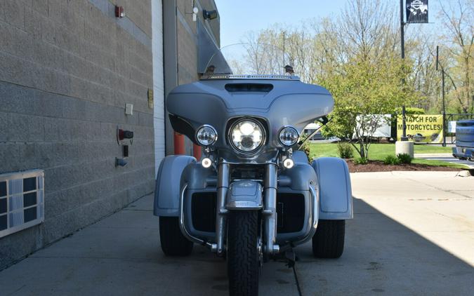 2023 Harley-Davidson Tri Glide Ultra FLHTCUTG