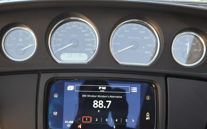2023 Harley-Davidson Tri Glide Ultra FLHTCUTG