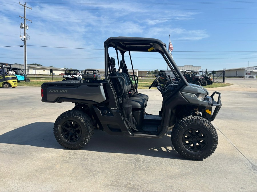 2024 Can-Am Defender XT HD9
