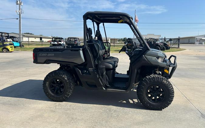 2024 Can-Am Defender XT HD9