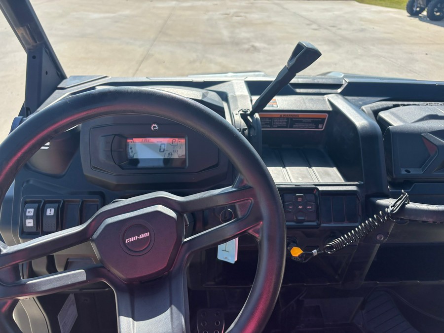 2024 Can-Am Defender XT HD9