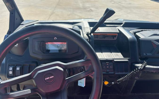 2024 Can-Am Defender XT HD9