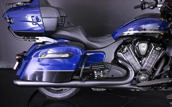 2024 Indian Motorcycle® Pursuit® Dark Horse® with PowerBand Audio Package Springfield Blue